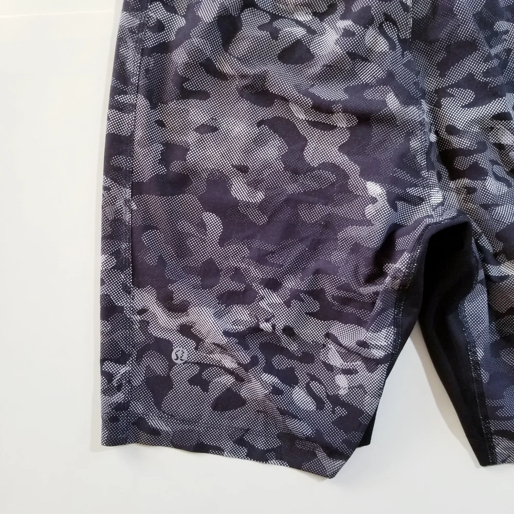 LULULEMON | T.H.E Short Linerless 9” Short Variegated Mesh Camo Black